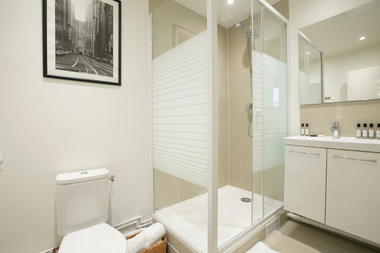 Authentic Apartment In Center Of Parisian Marais Bagian luar foto